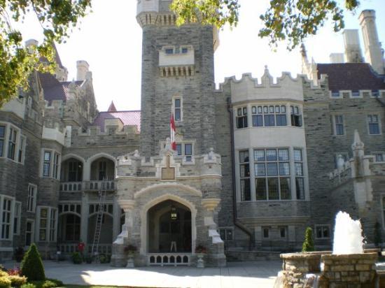 Entrance To Casa Loma - Is It Familiar? Did You See X Men? And So Many  More... - Picture Of Toronto, Ontario - Tripadvisor