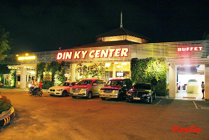 Nhà Hàng Dìn Ký Cộng Hòa – Chuyên Hải Sản, Beer Garden